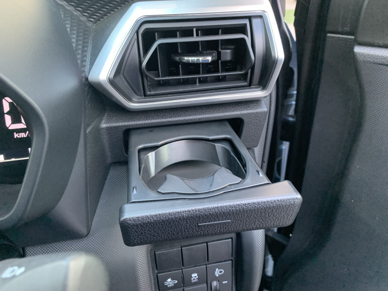 ダイハツ ロッキー