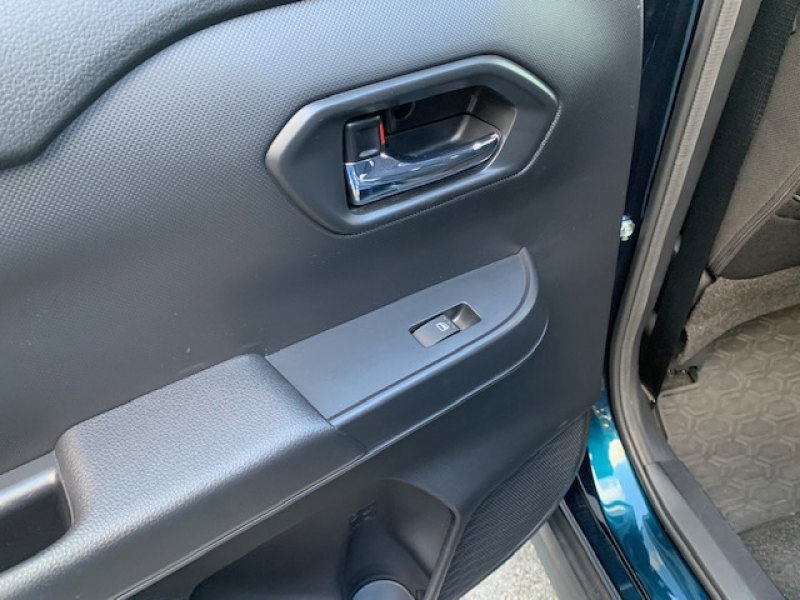 ダイハツ ロッキー