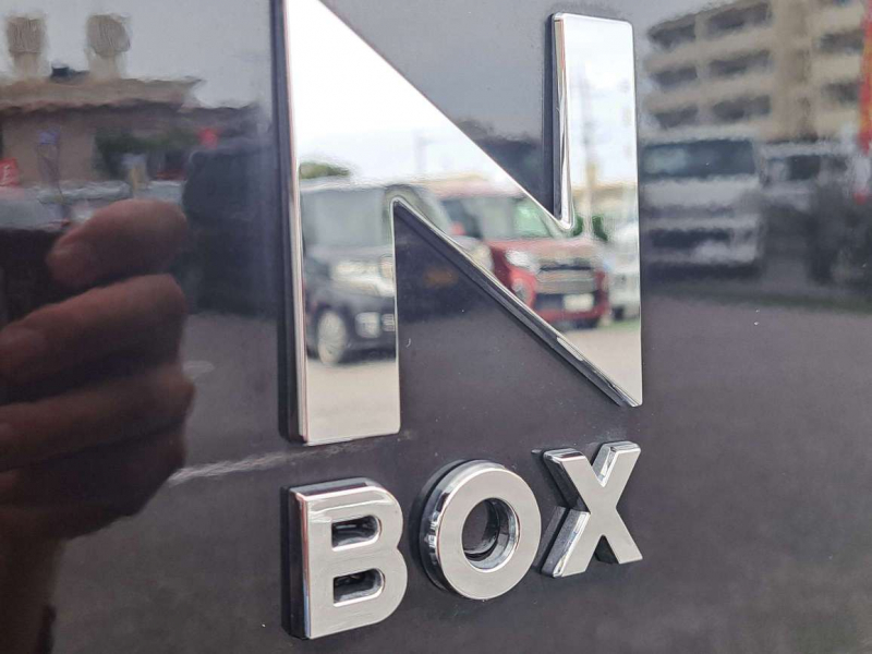 ホンダ N-BOX