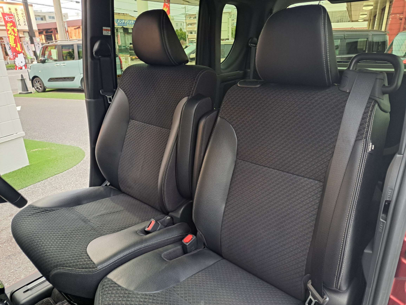 ダイハツ タントカスタム