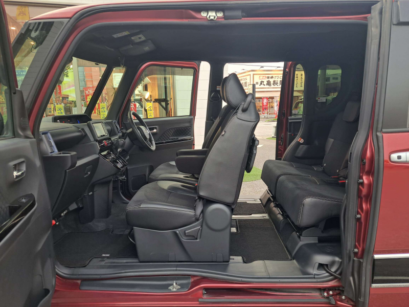 ダイハツ タントカスタム