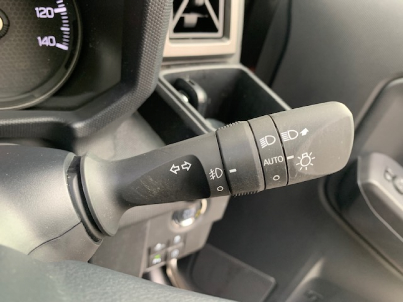 ダイハツ タフト