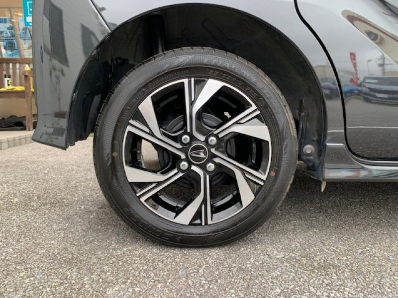 ダイハツ タントカスタム