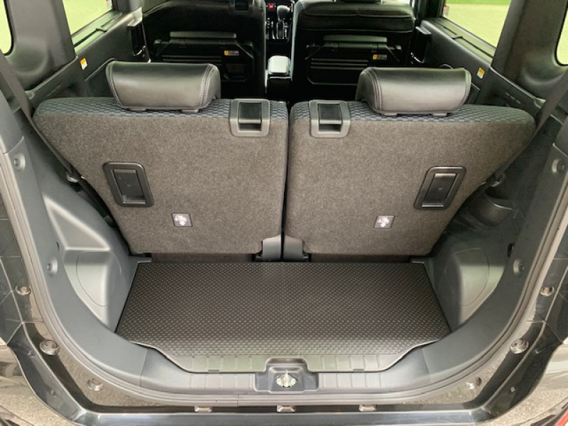 ダイハツ タントカスタム