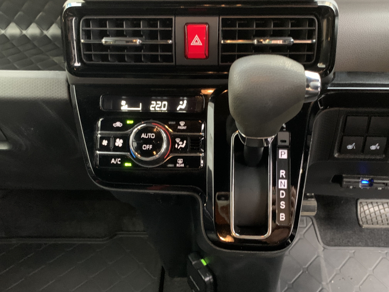 ダイハツ タントカスタム