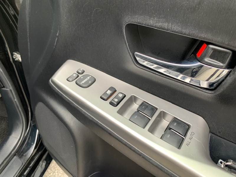 トヨタ プリウスα