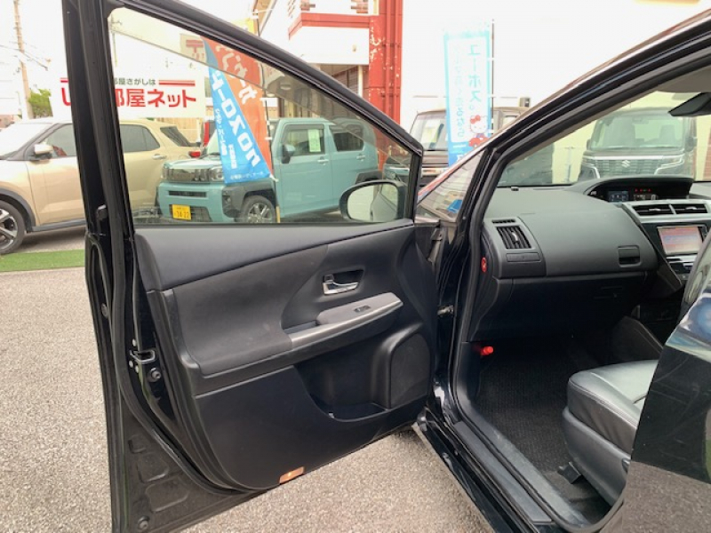 トヨタ プリウスα