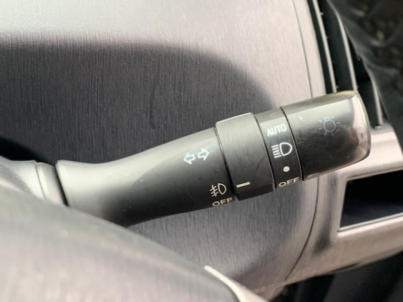 トヨタ プリウスα