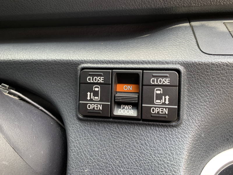 トヨタ シエンタ