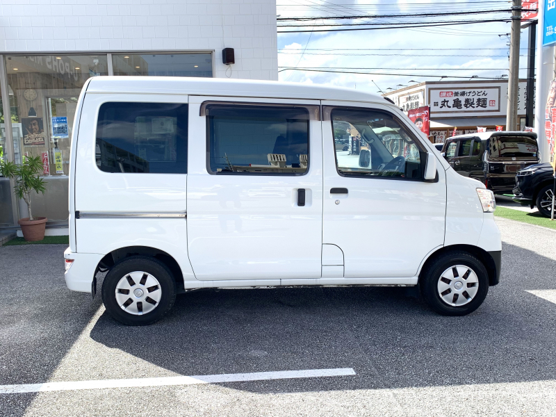 トヨタ ピクシスバン