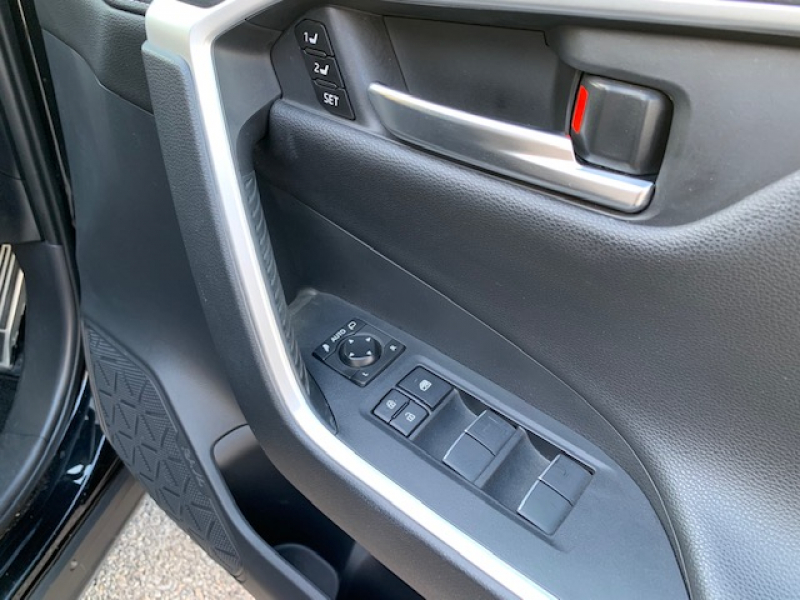 トヨタ RAV4