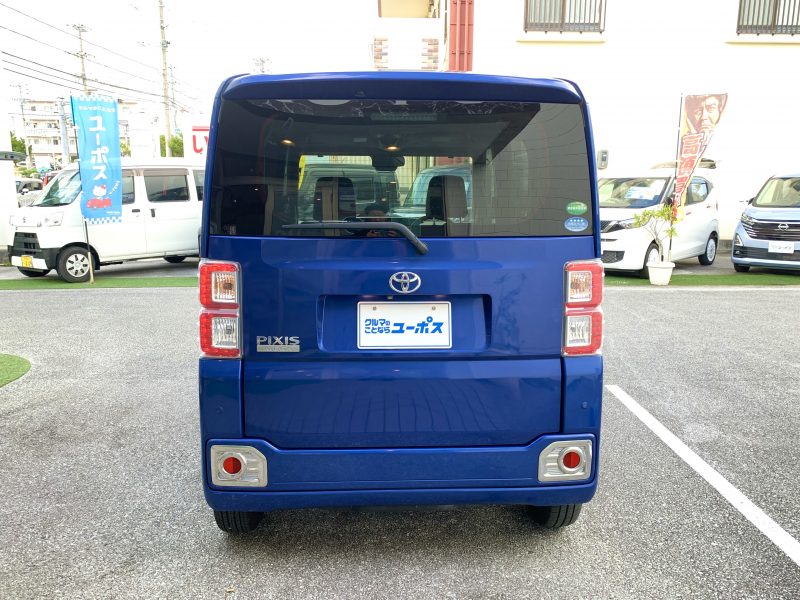 トヨタ ピクシスメガ