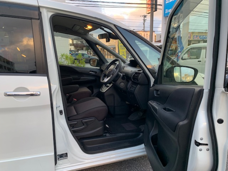 日産 セレナ