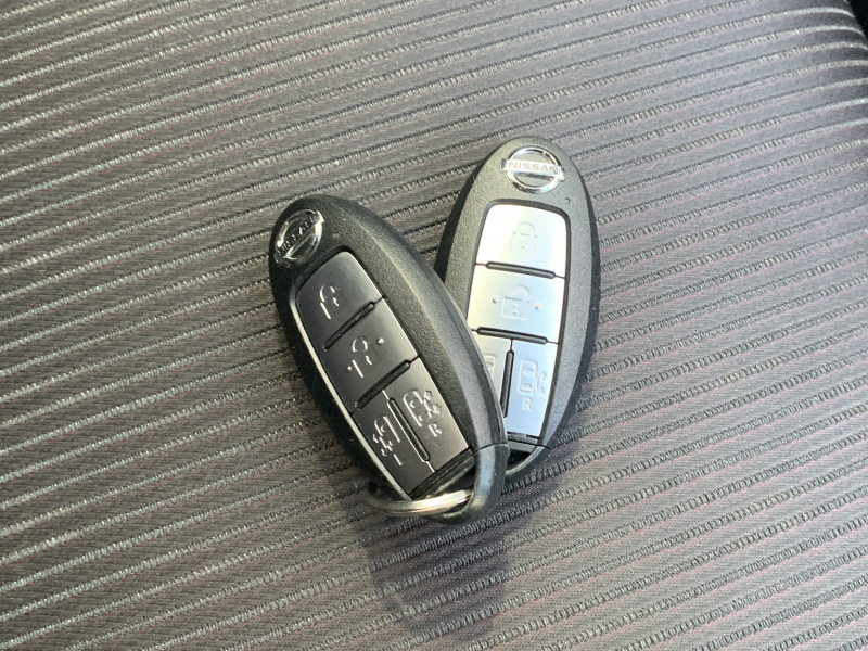日産 セレナ