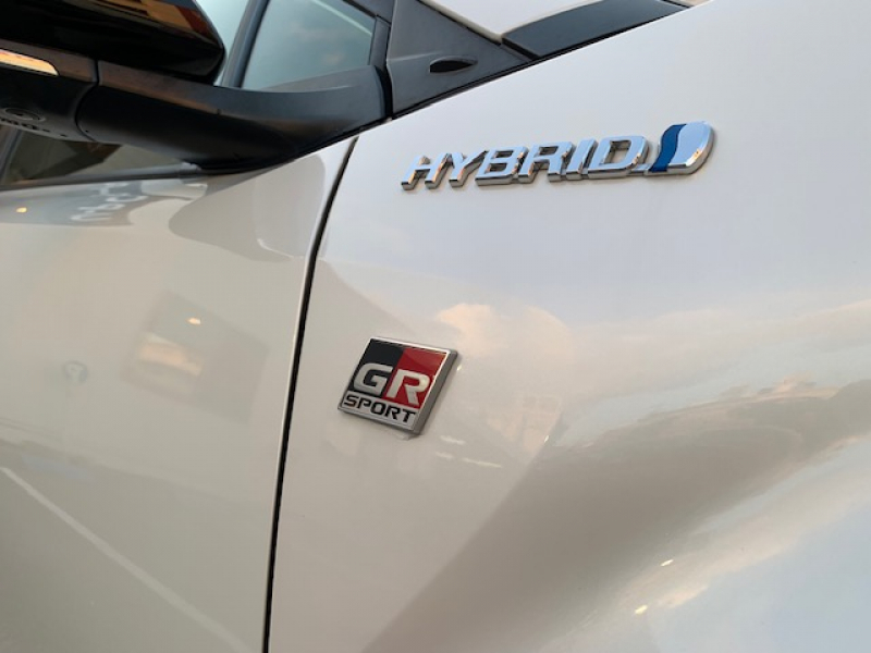 トヨタ C-HR