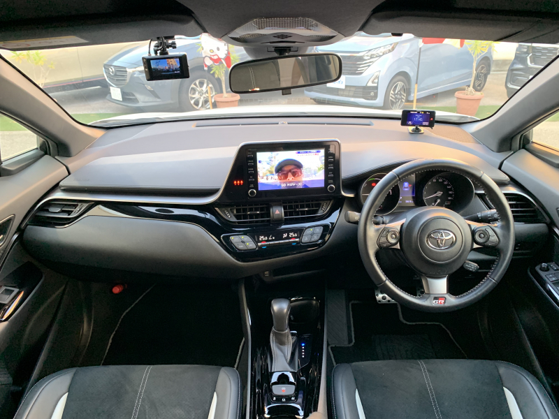 トヨタ C-HR