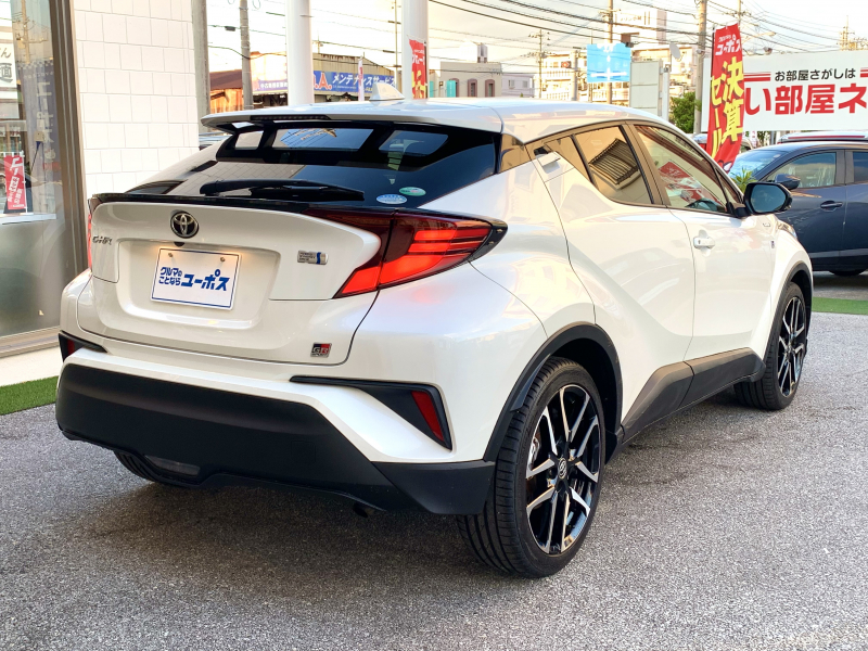 トヨタ C-HR