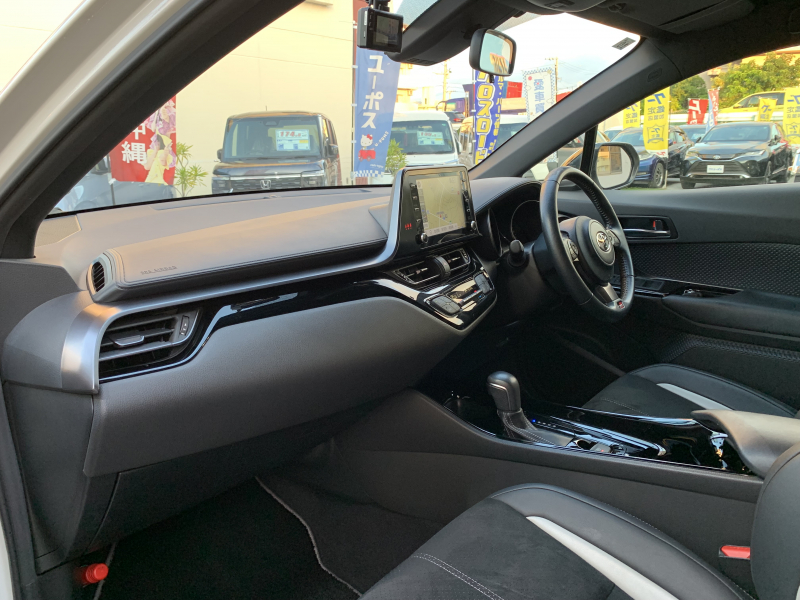 トヨタ C-HR