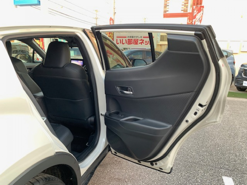 トヨタ C-HR