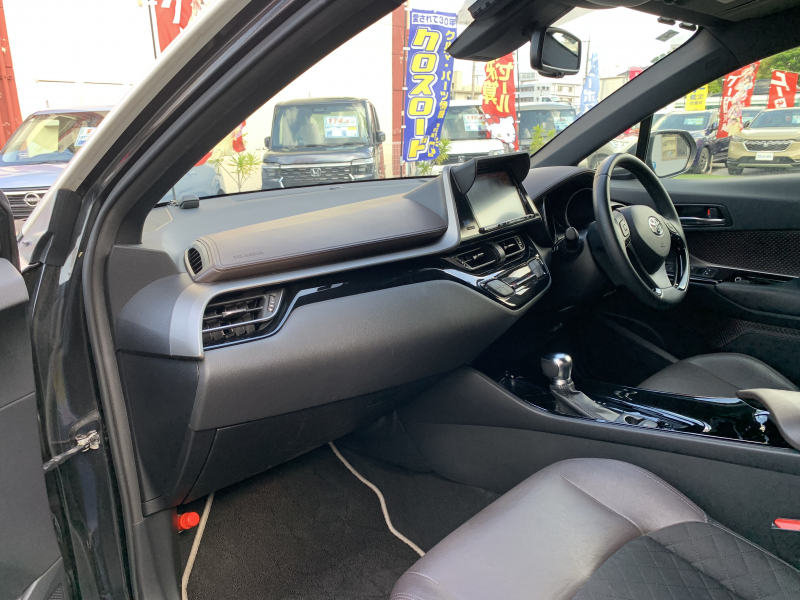 トヨタ C-HR