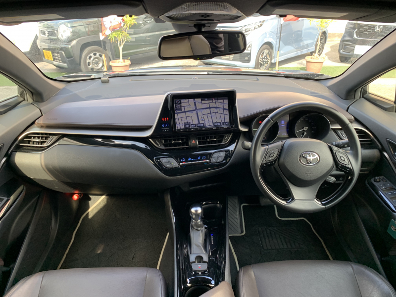 トヨタ C-HR