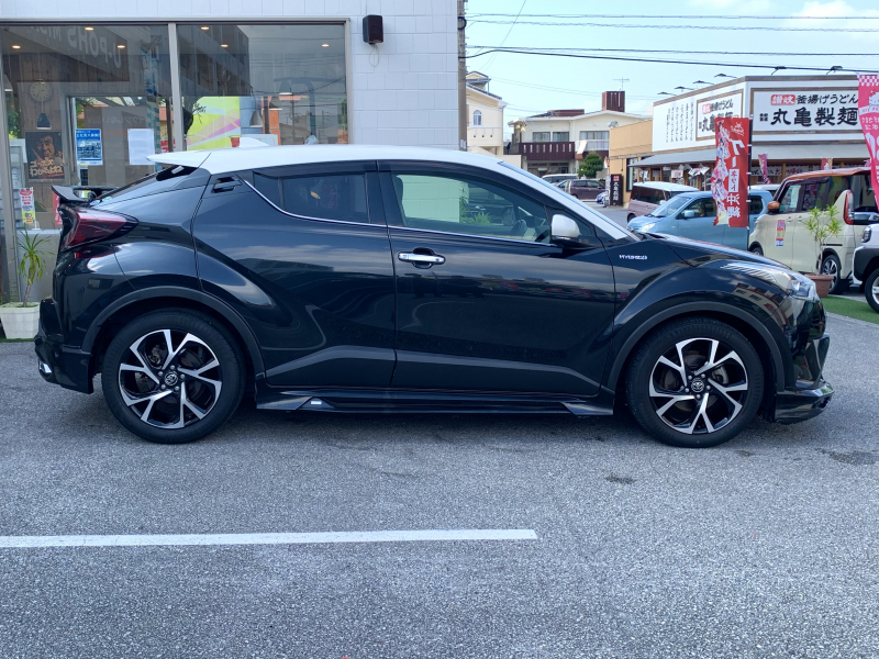 トヨタ C-HR