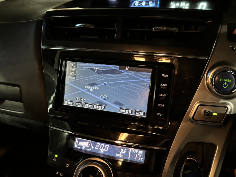 トヨタ プリウスα