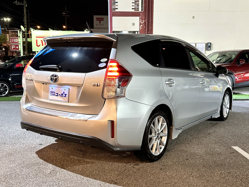 トヨタ プリウスα