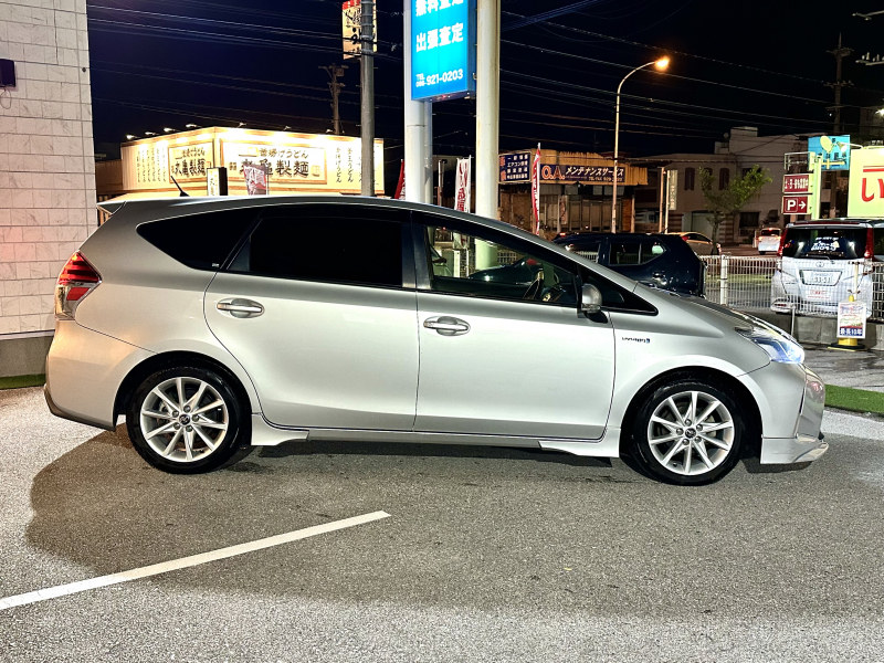 トヨタ プリウスα