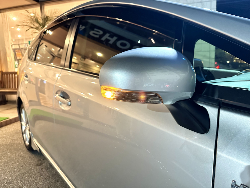 トヨタ プリウスα