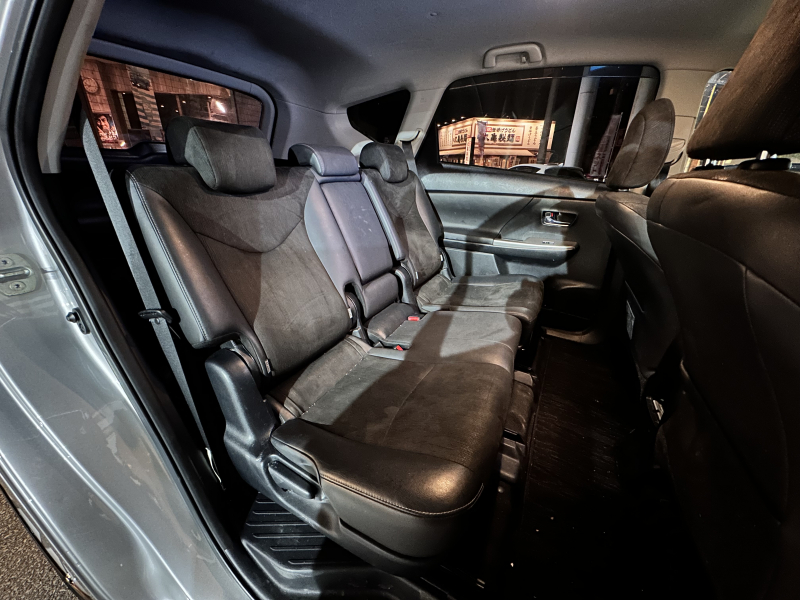 トヨタ プリウスα