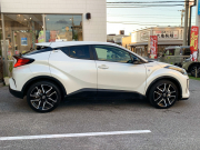 トヨタ C-HR