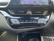 トヨタ C-HR