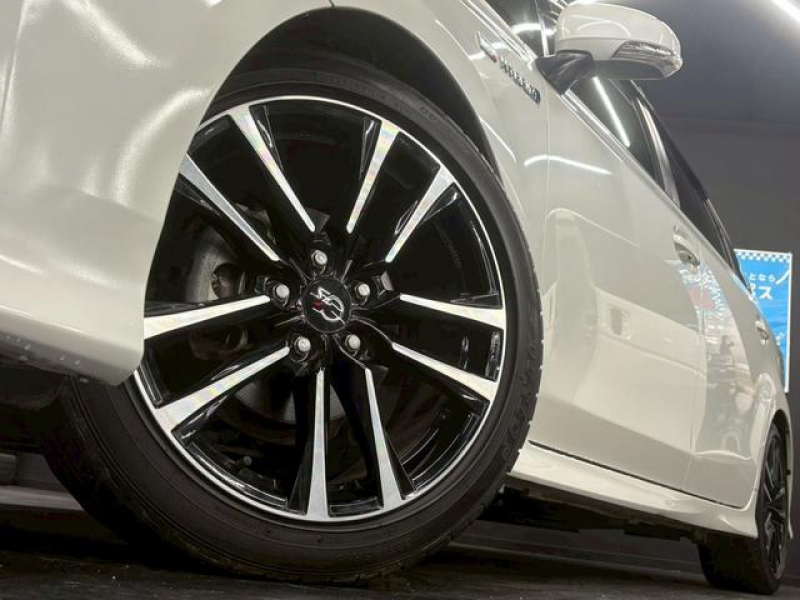 トヨタ プリウスα