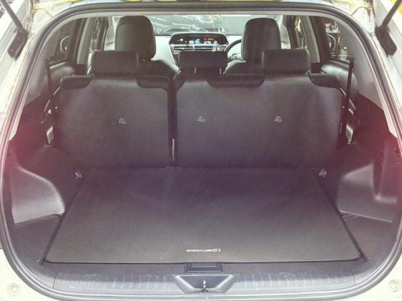 トヨタ プリウスα