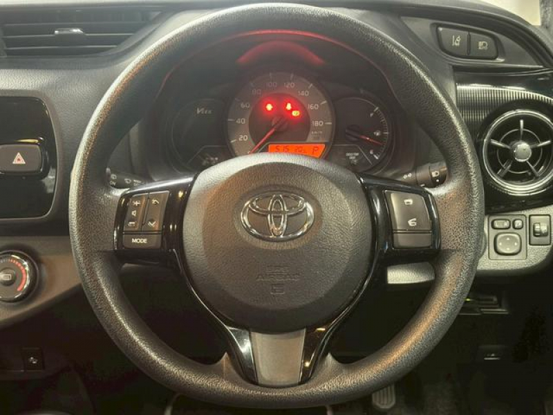 トヨタ ヴィッツ