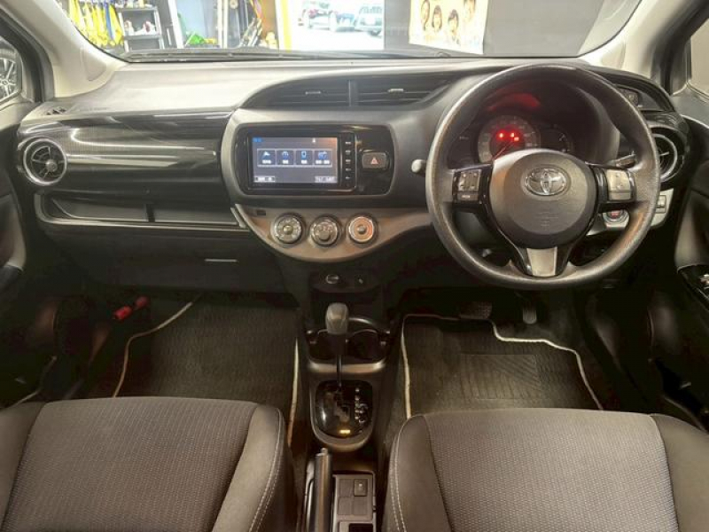 トヨタ ヴィッツ