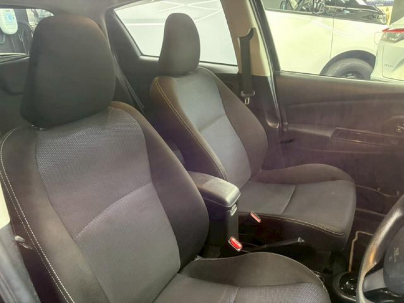 トヨタ ヴィッツ