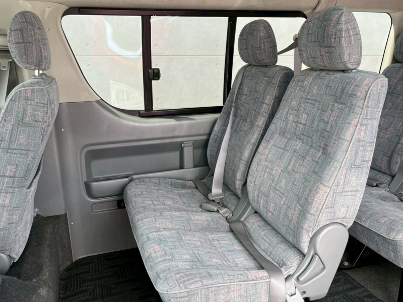 トヨタ ハイエース