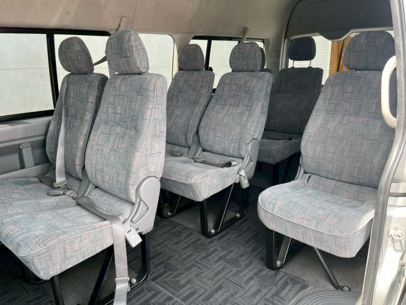 トヨタ ハイエース