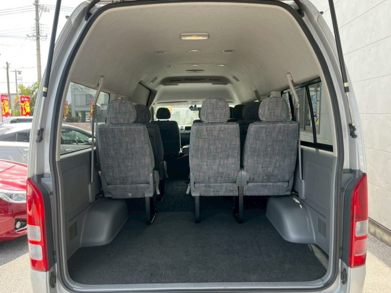 トヨタ ハイエース