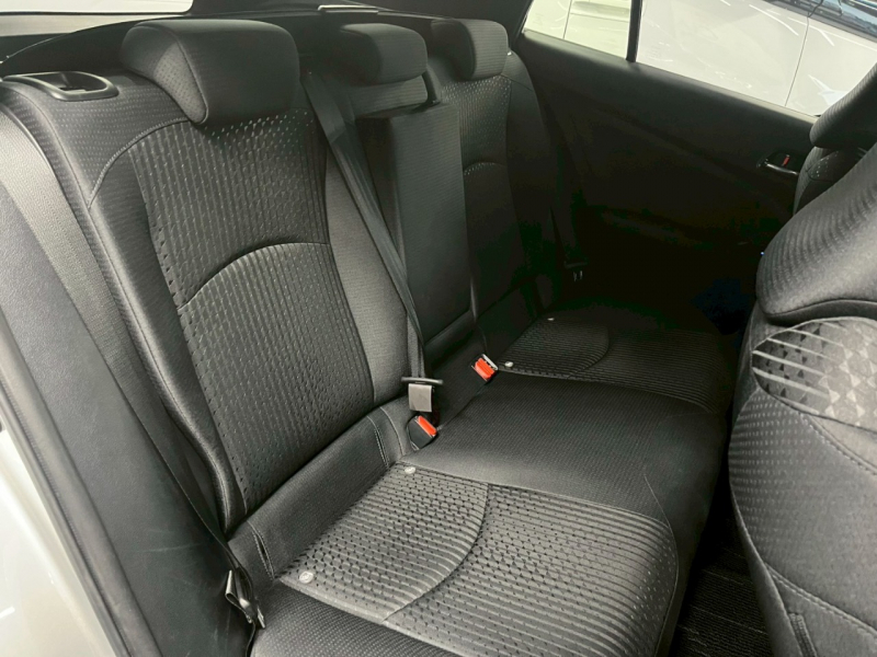 トヨタ プリウス