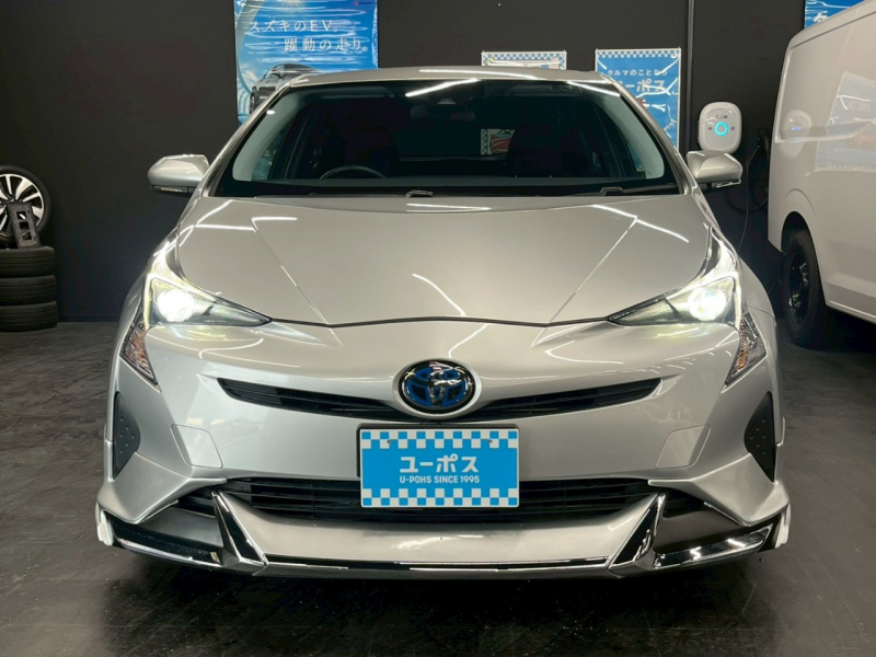 トヨタ プリウス