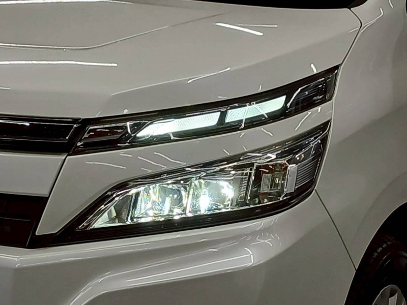 トヨタ ヴォクシー