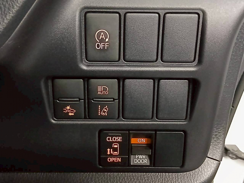 トヨタ ヴォクシー