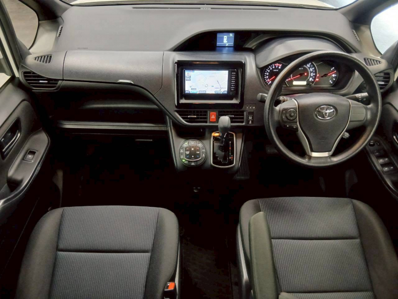 トヨタ ヴォクシー