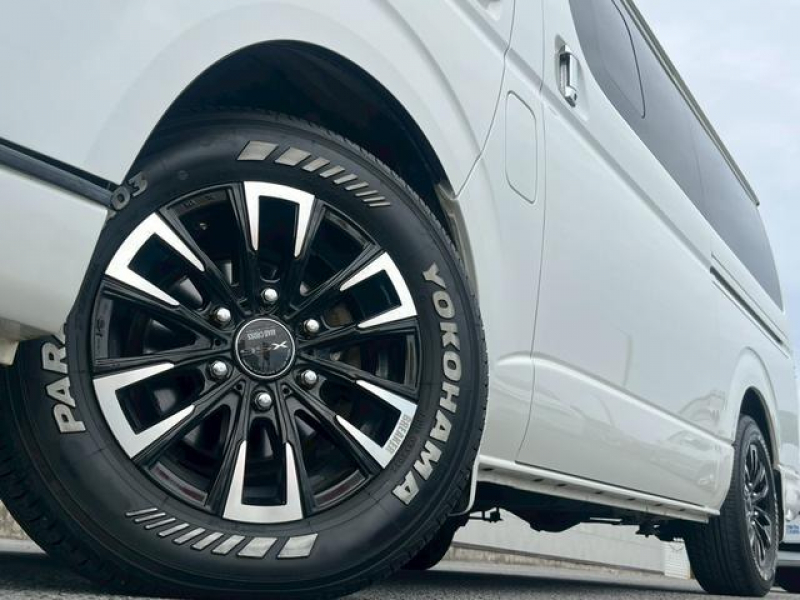 トヨタ ハイエースバン