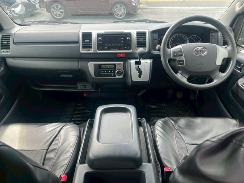 トヨタ ハイエースバン