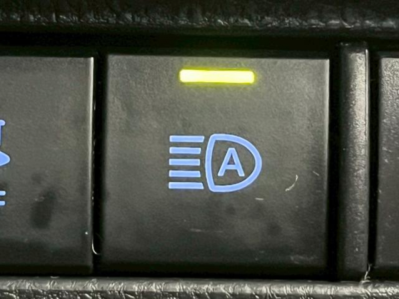 トヨタ ハリアー ハイブリッド