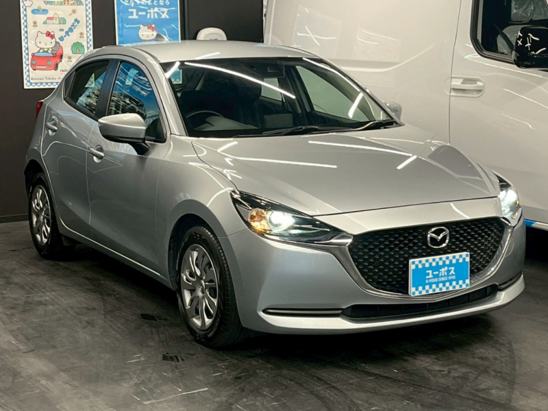 マツダ MAZDA 2